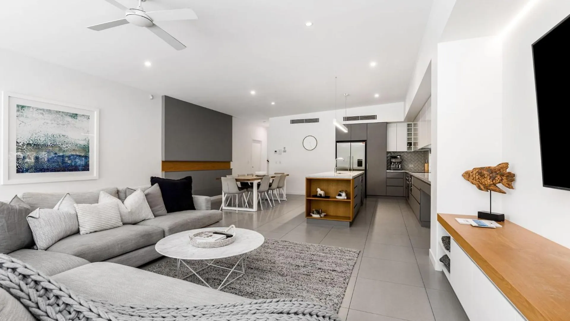 Fat Frog Beach Houses Byron Bay